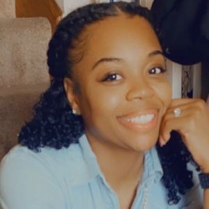 Meet your Posher, Latasha